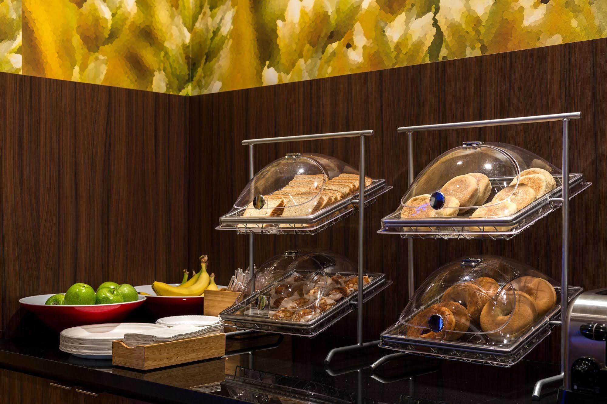 Fairfield By Marriott Inn & Suites Wheeling At The Highlands Triadelphia Eksteriør bilde